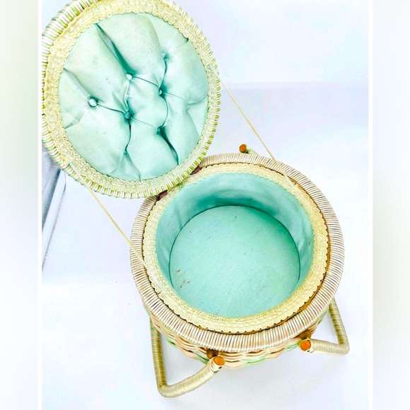 50s Mint Green Nesting Wicker Sewing/Picnic Basket(s) Bag - Picture 4 of 4